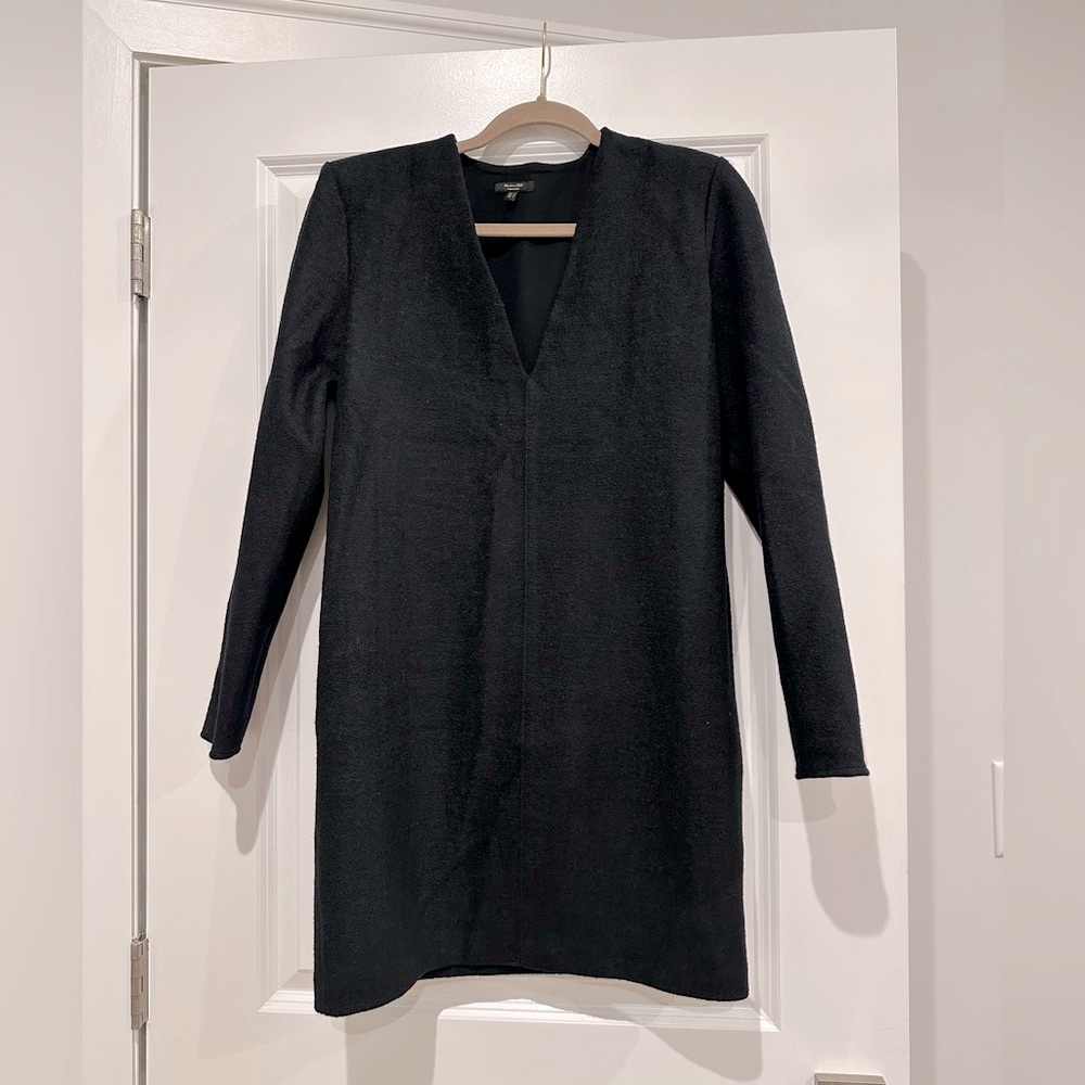 Massimo Dutti  Black V neck Long Sleeve Dress
